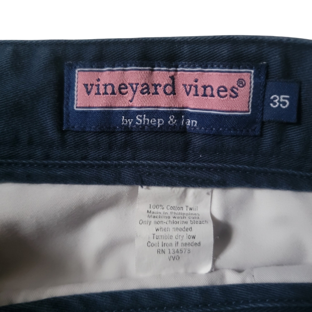 Vineyard Vines Crab Embroidered Navy Shorts - Picture 5 of 6